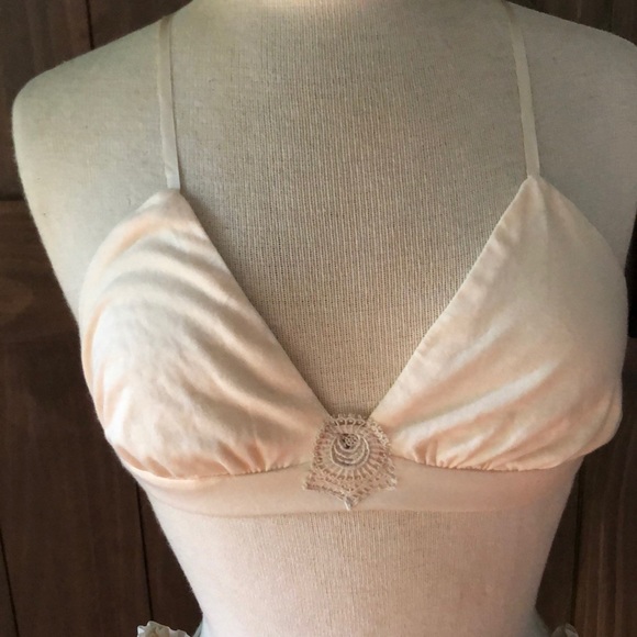 Undrest bralette in size 3 cream color - Picture 2 of 7